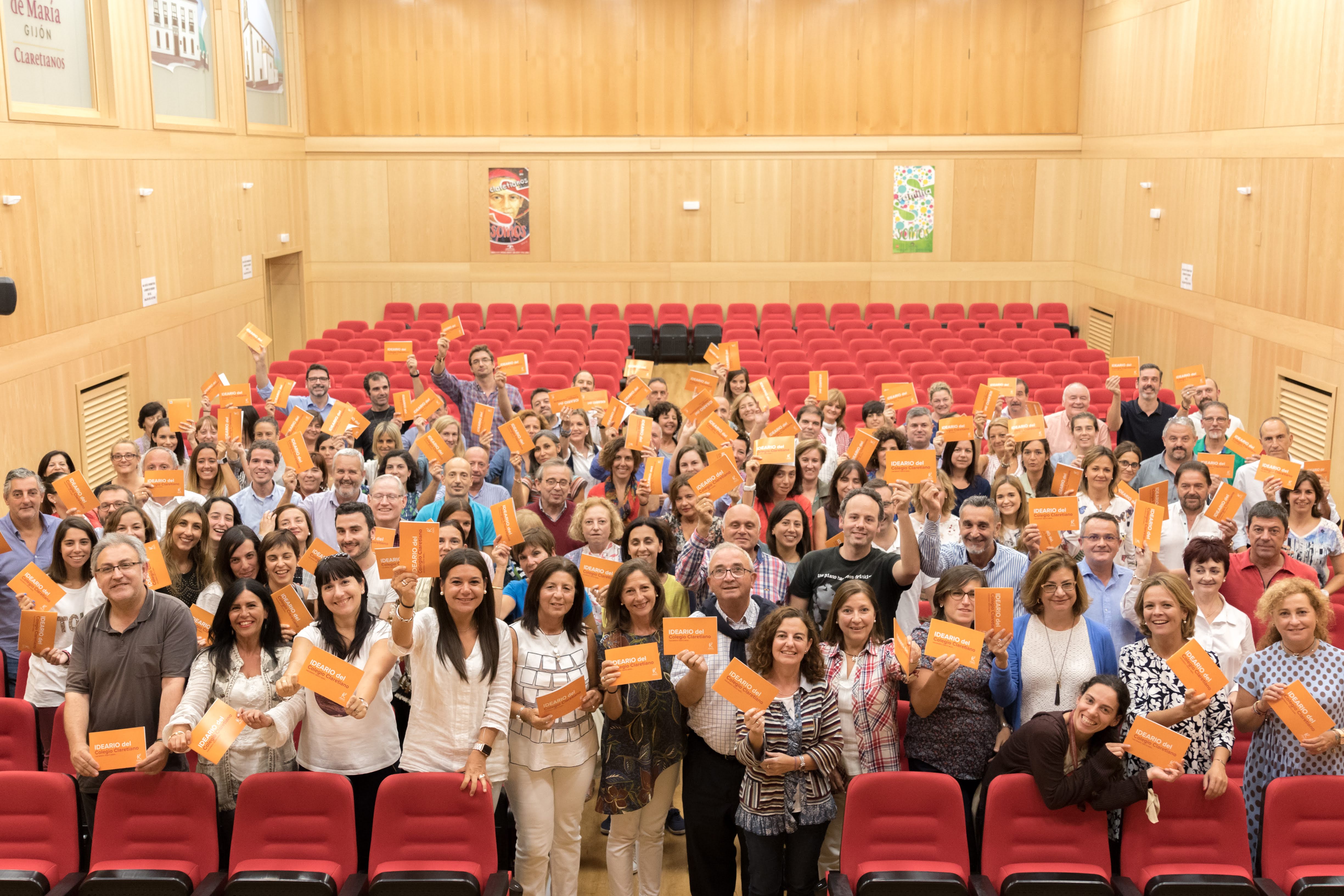 Con el Ideario en una mano…