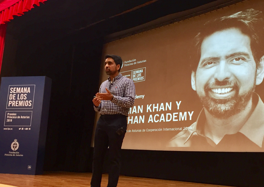 Salman Khan, premio Princesas de Asturias de Cooperación Internacional 2019, en nuestro Colegio de Gijón
