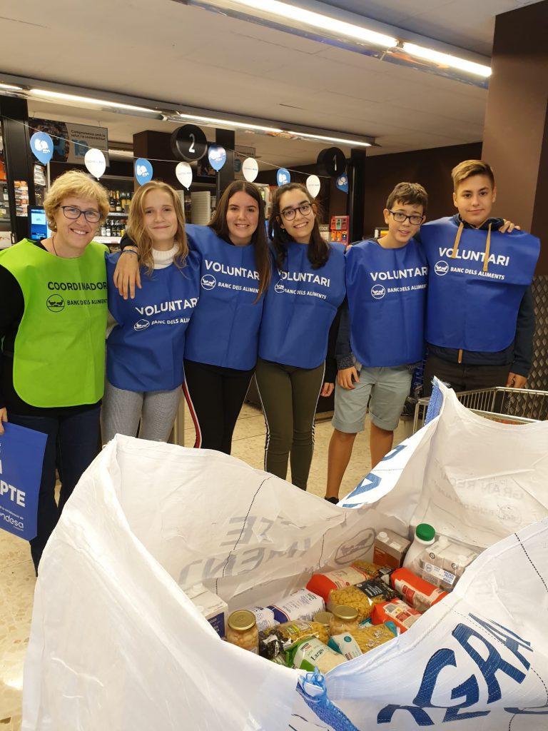 El colegio Claret de Barcelona se implica en la campaña de recogida de alimentos Gran Recapte