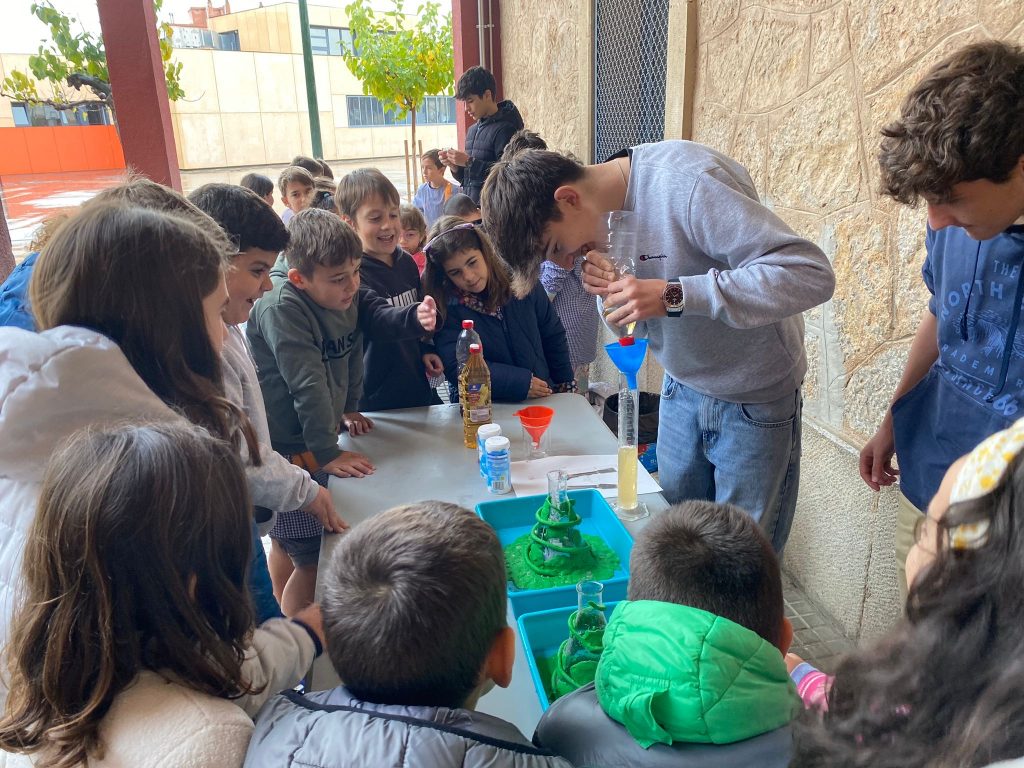 Semana de la ciencia en Valls | Tanto Bien - Ideario Colegios Familia ...